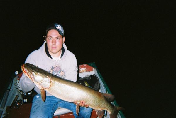 40'' musky